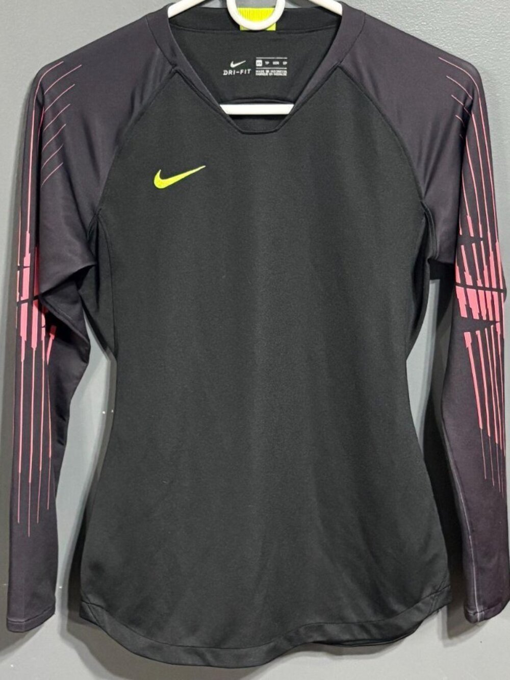 Nike Gardien II Long-Sleeve Goalkeeper Jersey black pink neon yellow Size XS